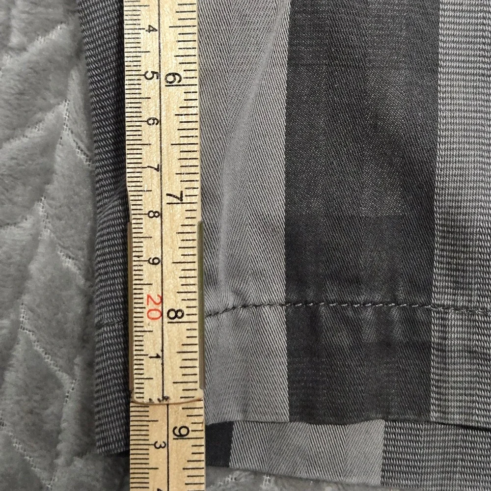 The North Face Narrows Mens Grey Striped Chino Shorts Size 34 Regular Fit